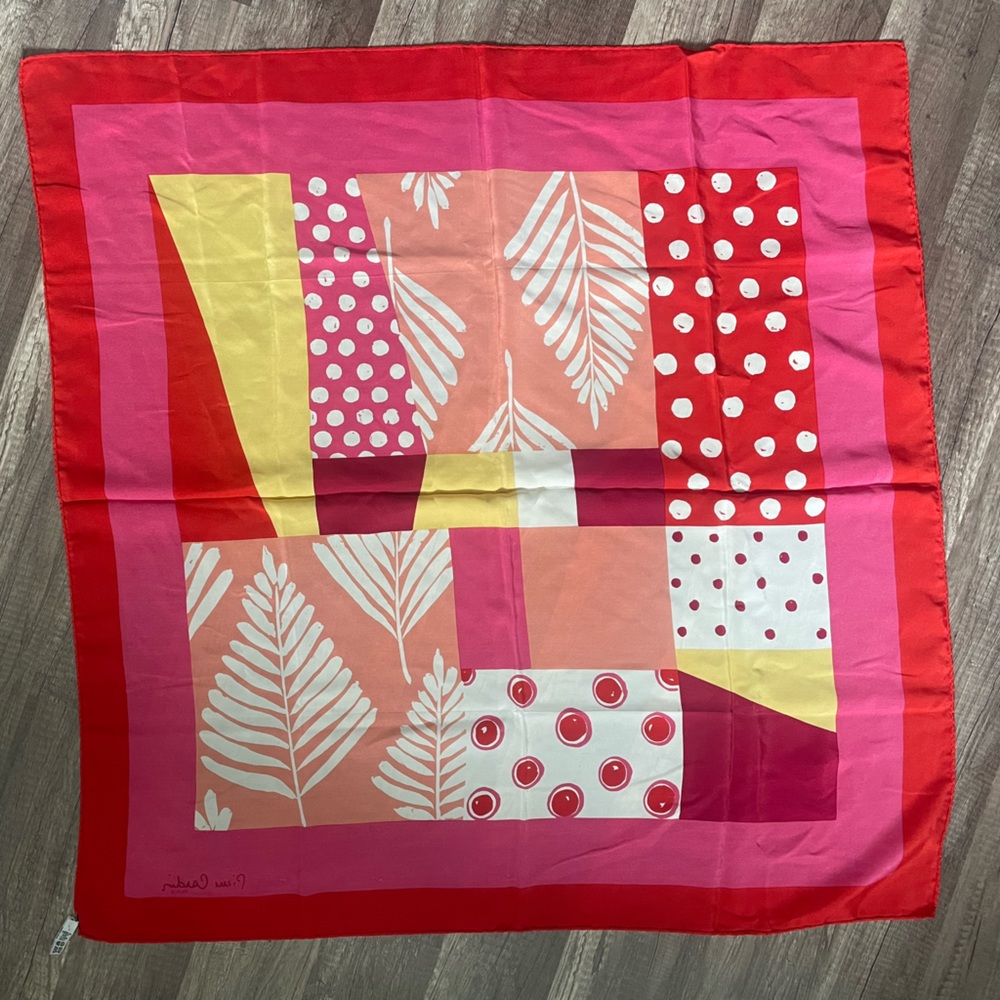 Pierre Cardin Vintage Silk Signed Scarf 30x30 Pink Red Orange Scarf Top - Picture 4 of 12
